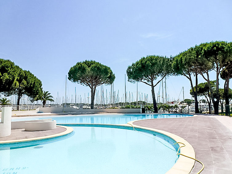 Search and Stay, undefined in undefined. Gallery position 4