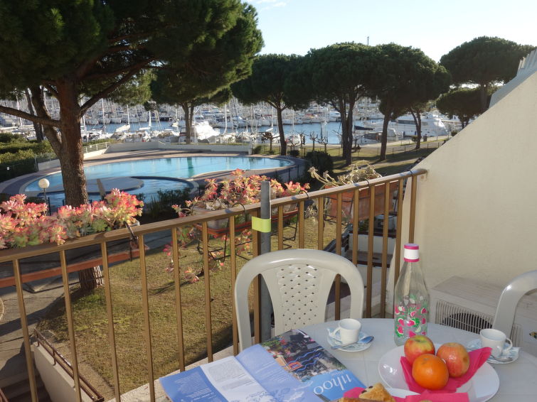 Le Grand Galion Accommodation in Port Camargue