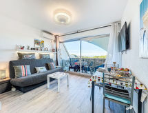 Studio aan zee in Port Camargue met zwembad, op 200 meter van het strand - thumbnail 3