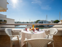 Rustiek appartement in Port Camargue, direct aan de jachthaven en dichtbij strand - thumbnail 2