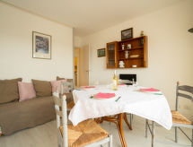 Knus appartement op 250m van strand in Port Camargue met zwembad - thumbnail 3