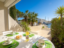 Hélios: Lichte vakantiewoning op 300m van het strand in Port Camargue - thumbnail 1