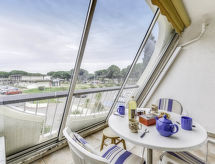 Knusse studio op 30 meter van het strand in Port Camargue - thumbnail 3