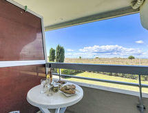 Appartement Le Chabian: direct aan het zandstrand van Port Camargue - thumbnail 2