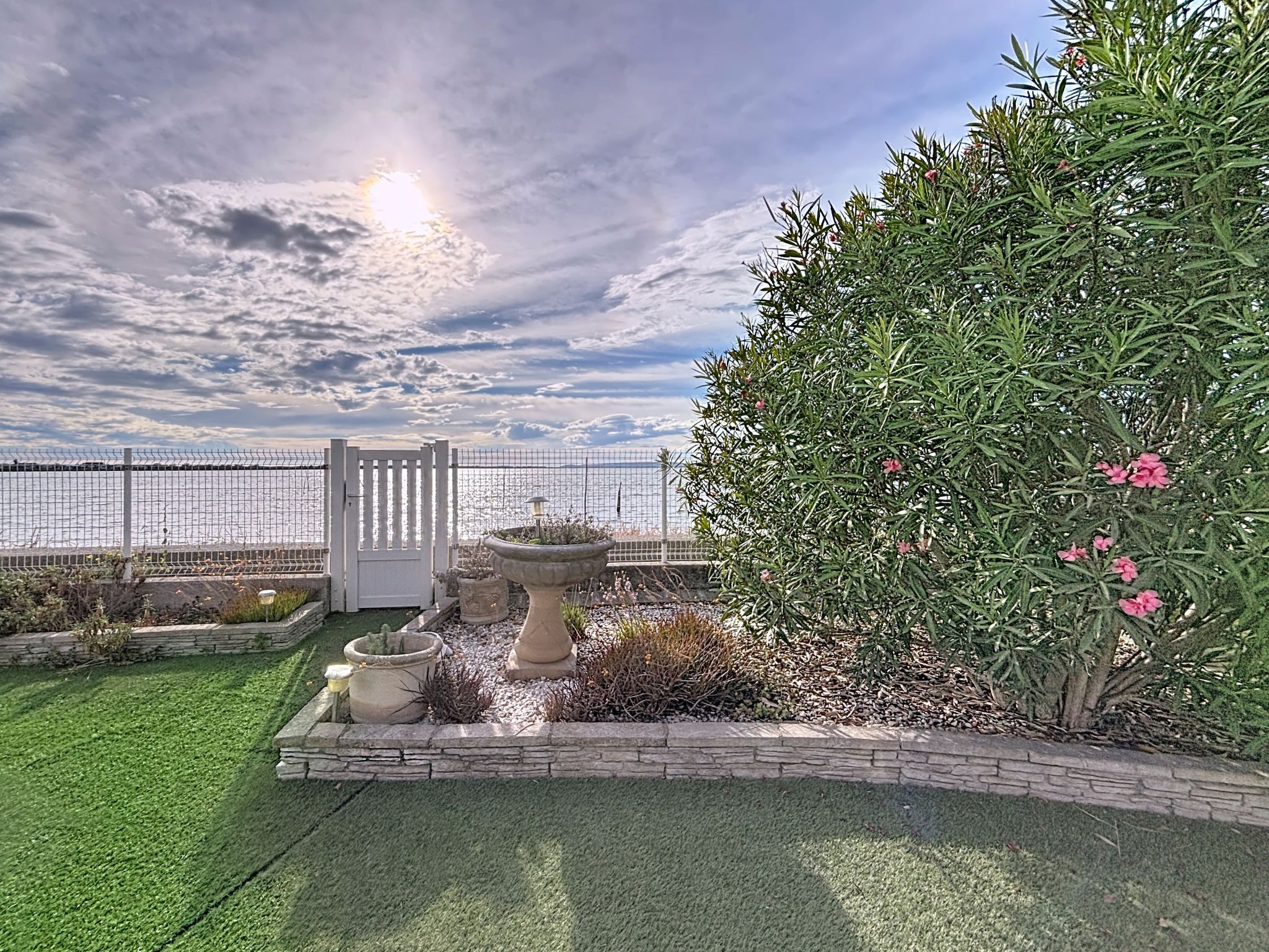 Les cabanes de Pérols-Buiten