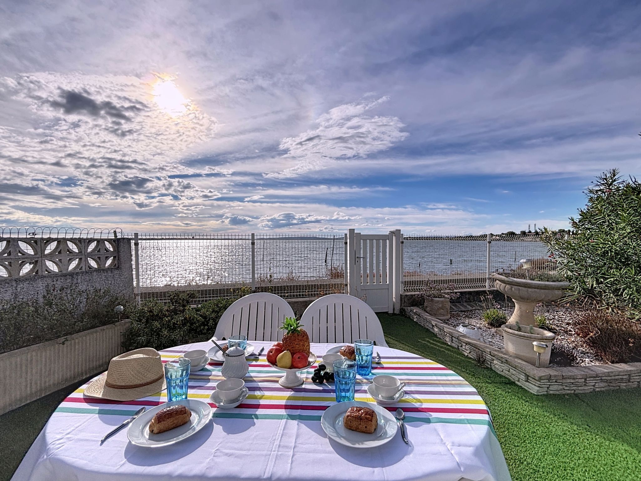 Les cabanes de Pérols-Buiten