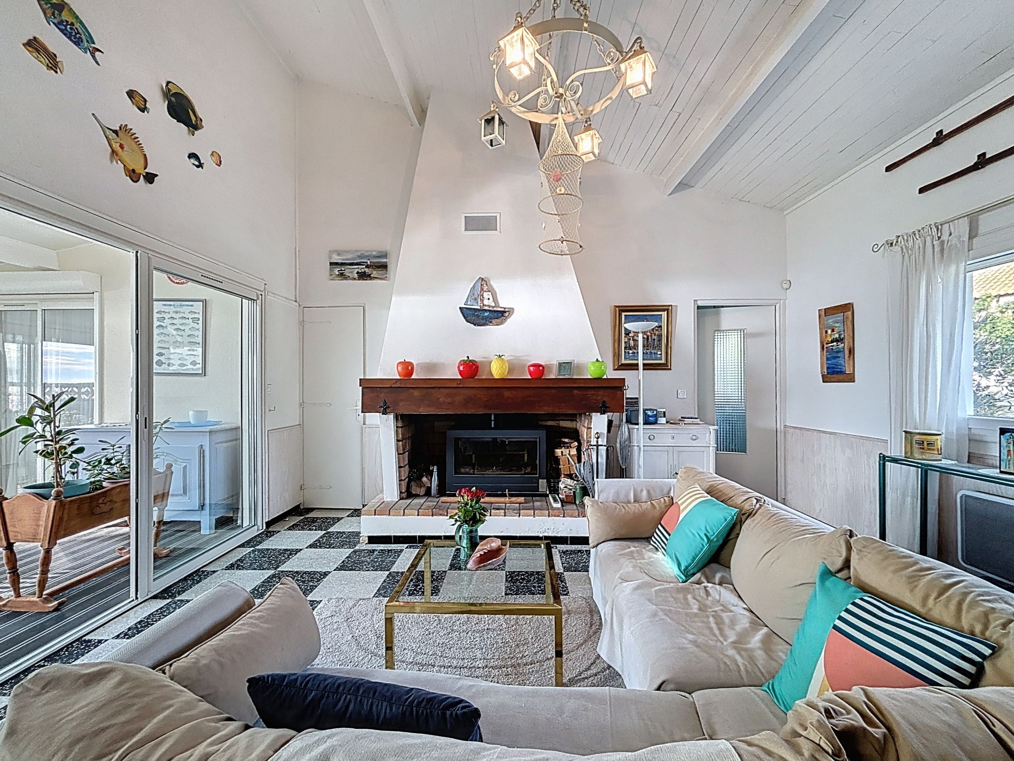 Les cabanes de Pérols-Binnen