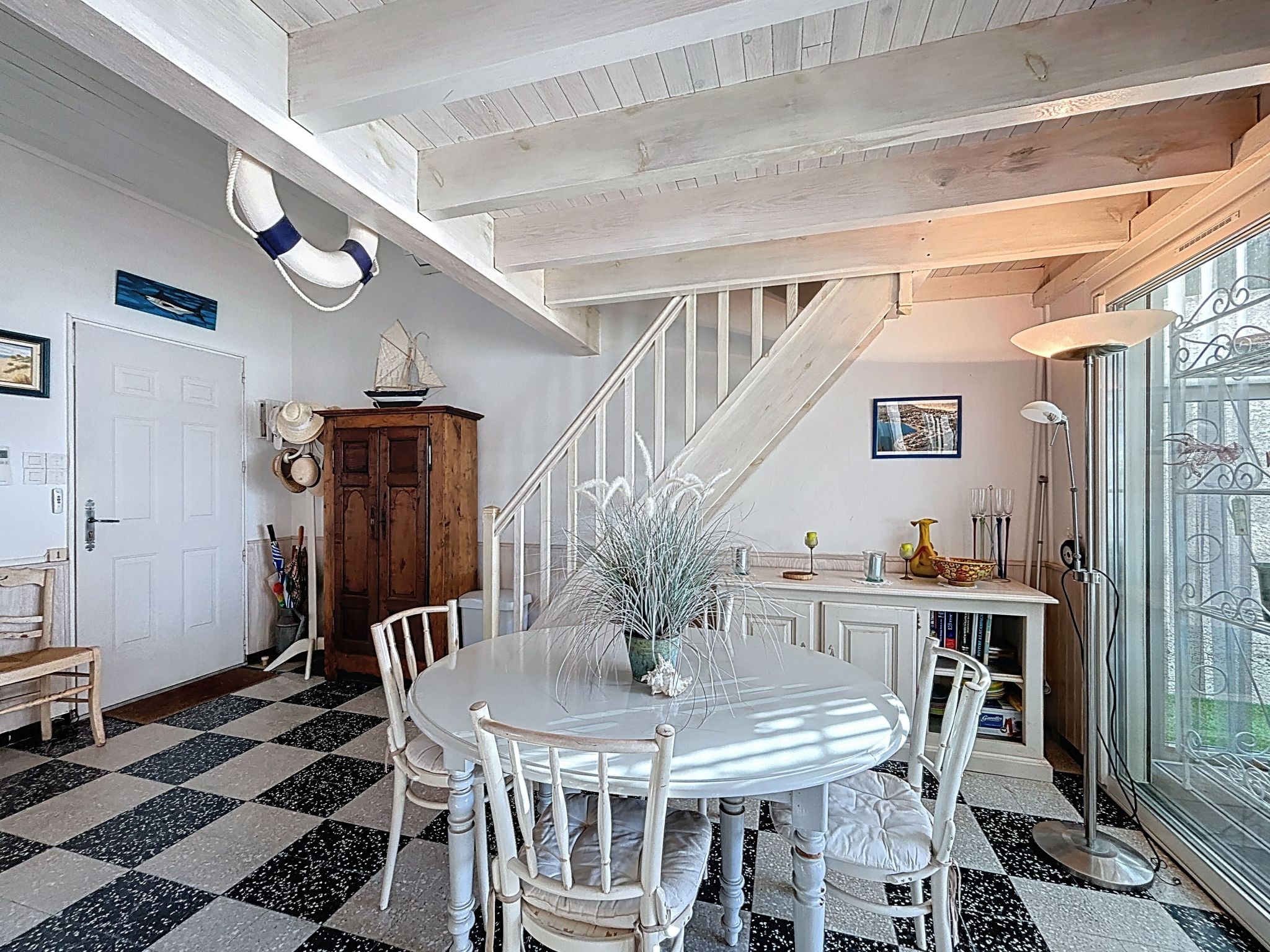 Les cabanes de Pérols-Binnen