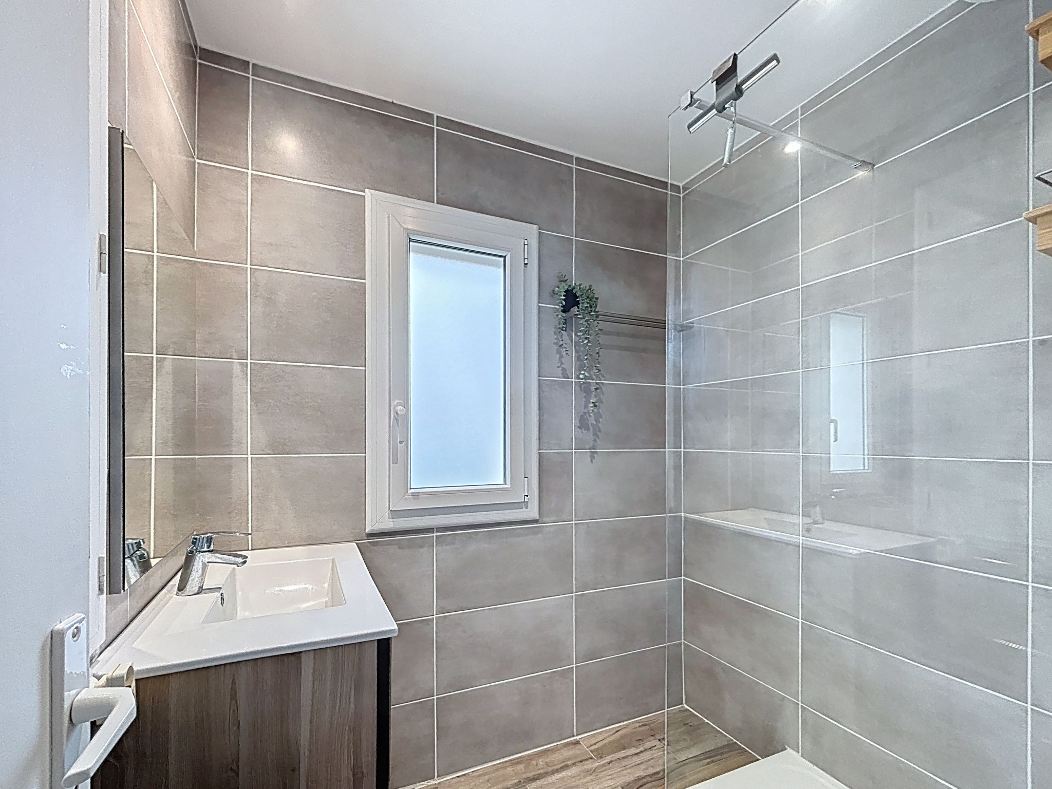 Les cabanes de Pérols-Binnen