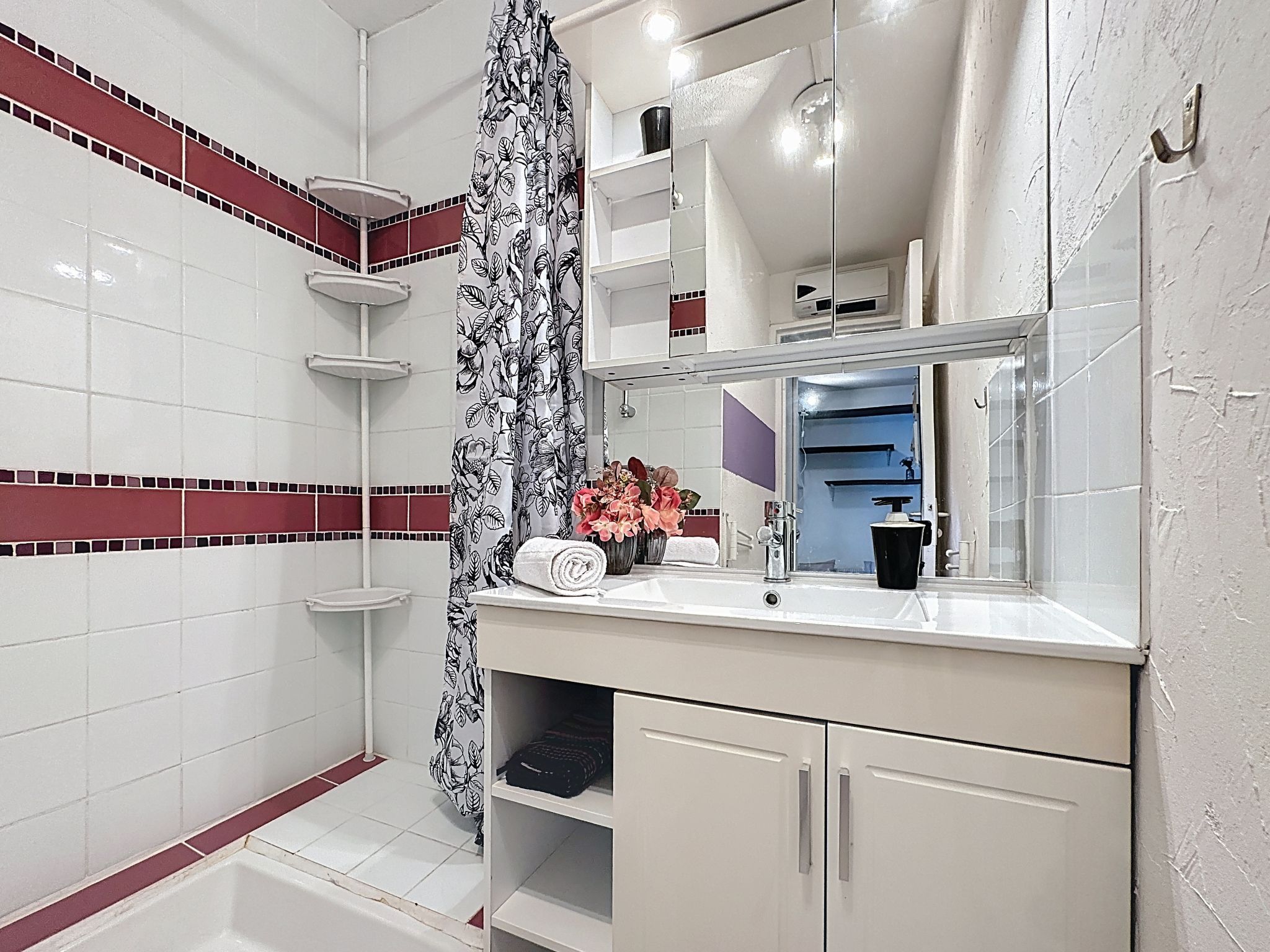 Photo of Le Lagon Bleu