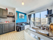 Compacte studio op 650 meter van het strand in Le Grau du Roi - thumbnail 2