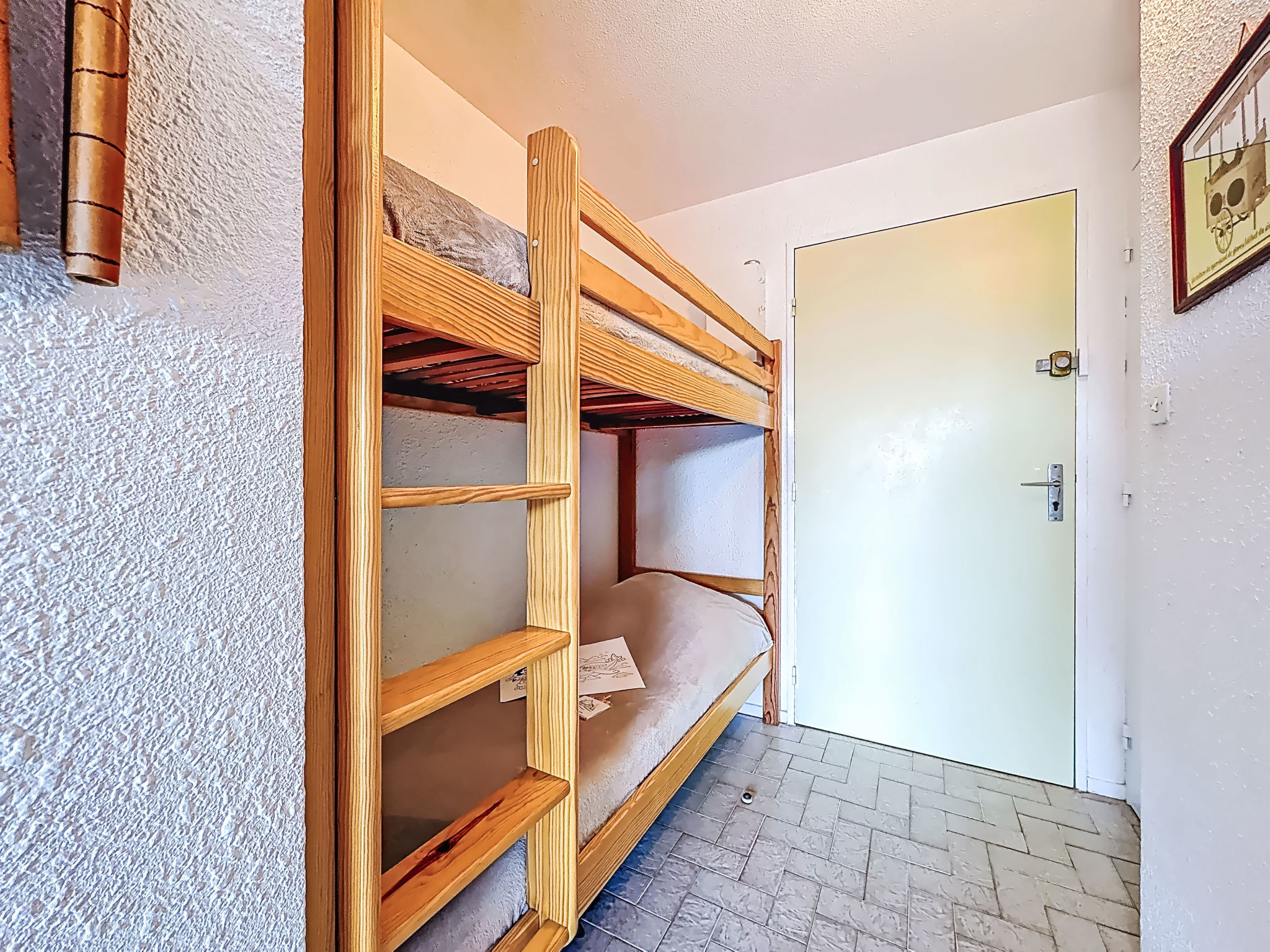 Le Lagon Bleu-Binnen