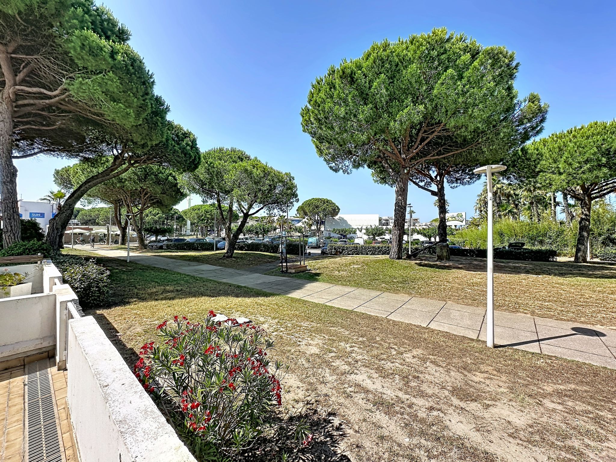 Le Golfe Vermeil - Buiten