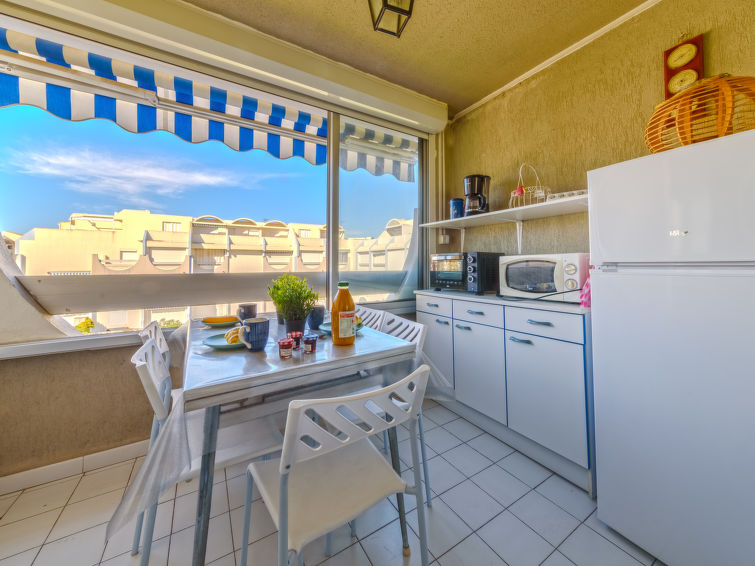 Search and Stay destination Le Grau-du-Roi, Occitanie - France from AU$ 138. Les Floralies II