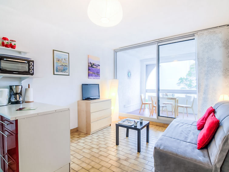Search and Stay destination Le Grau-du-Roi, Occitanie - France from AU$ 121. Les Floralies II