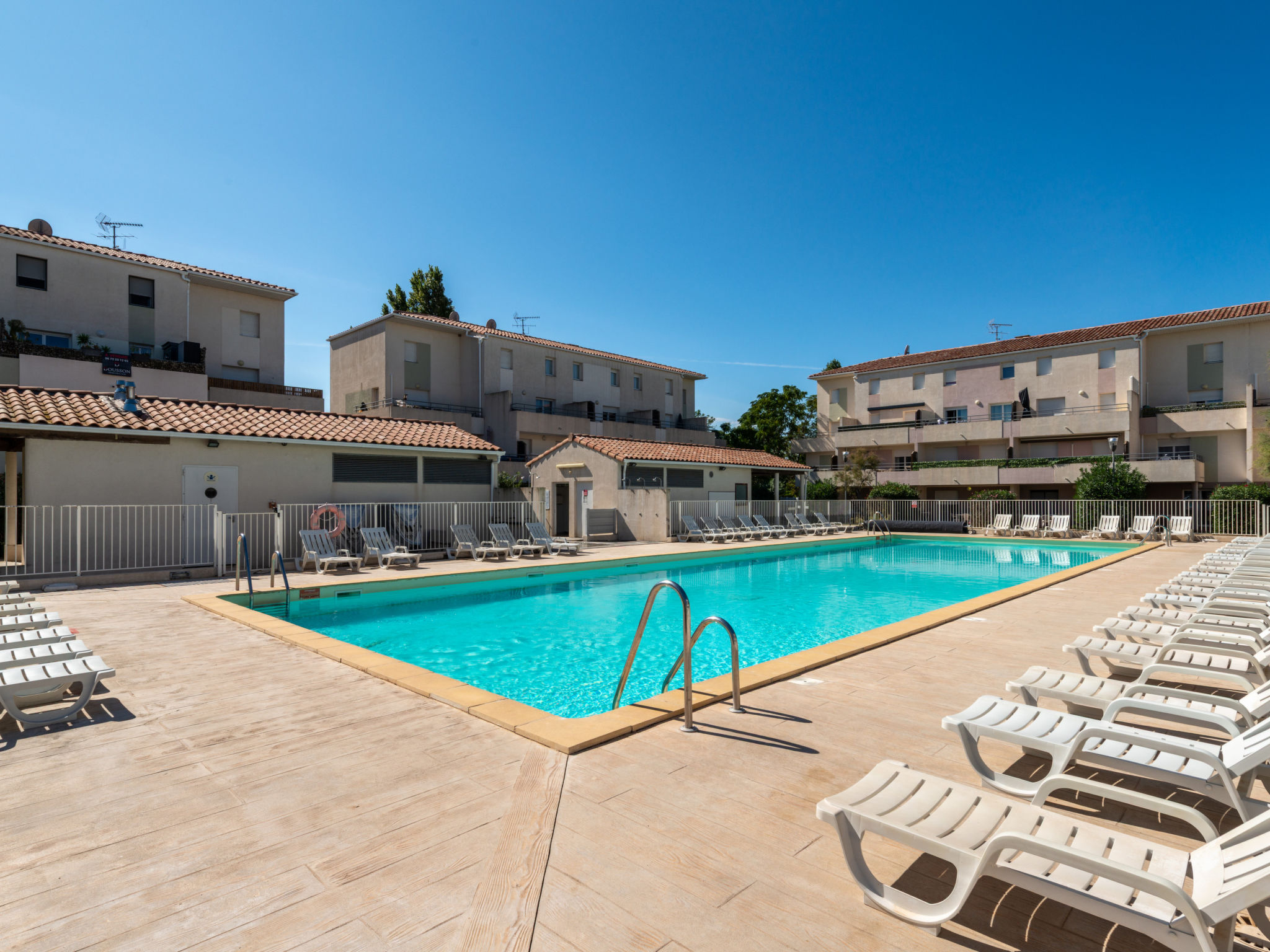 Cap Camargue B N 26 - 2P4-Dedans