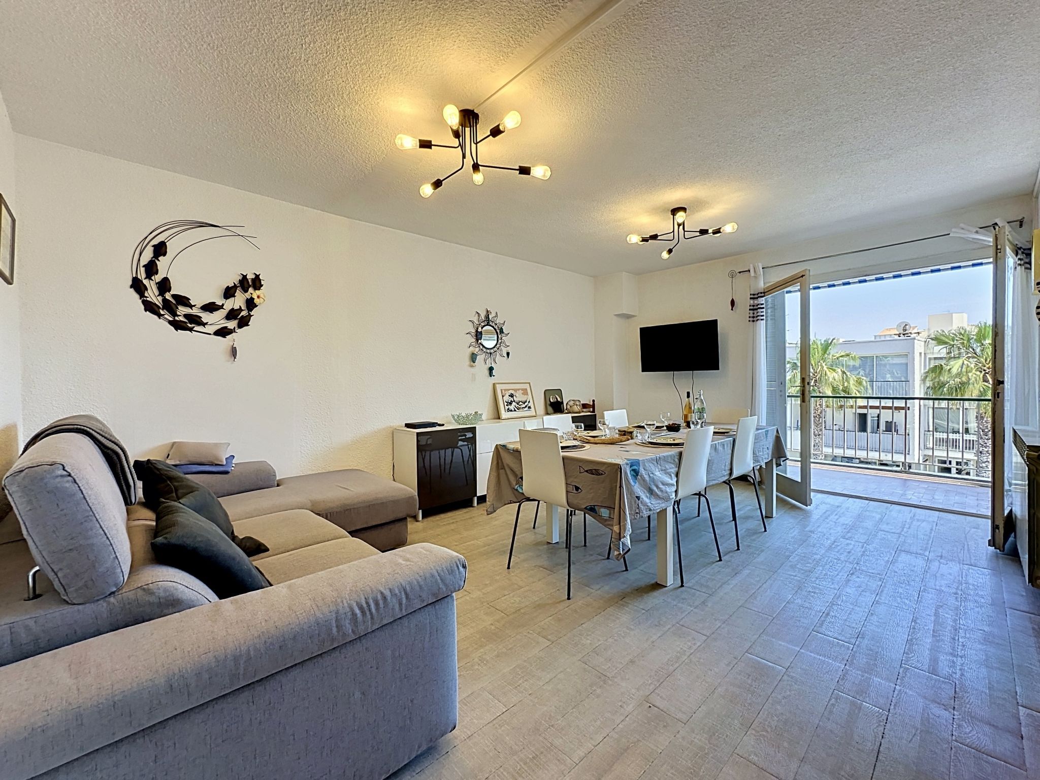 California Apartment in Le Grau du Roi