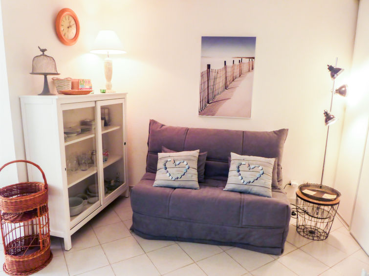 Search and Stay, undefined in undefined. Gallery position 1
