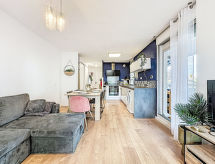 Strandappartement voor 6 op 150 meter van zee in La Grande Motte - thumbnail 1