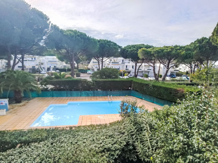 Photo of Les Villégiales Tee1