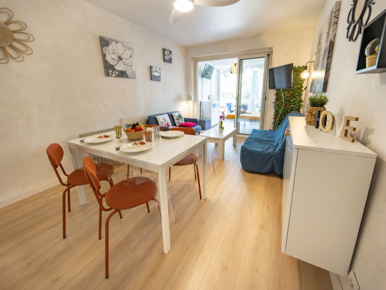 Photo of Holiday 34