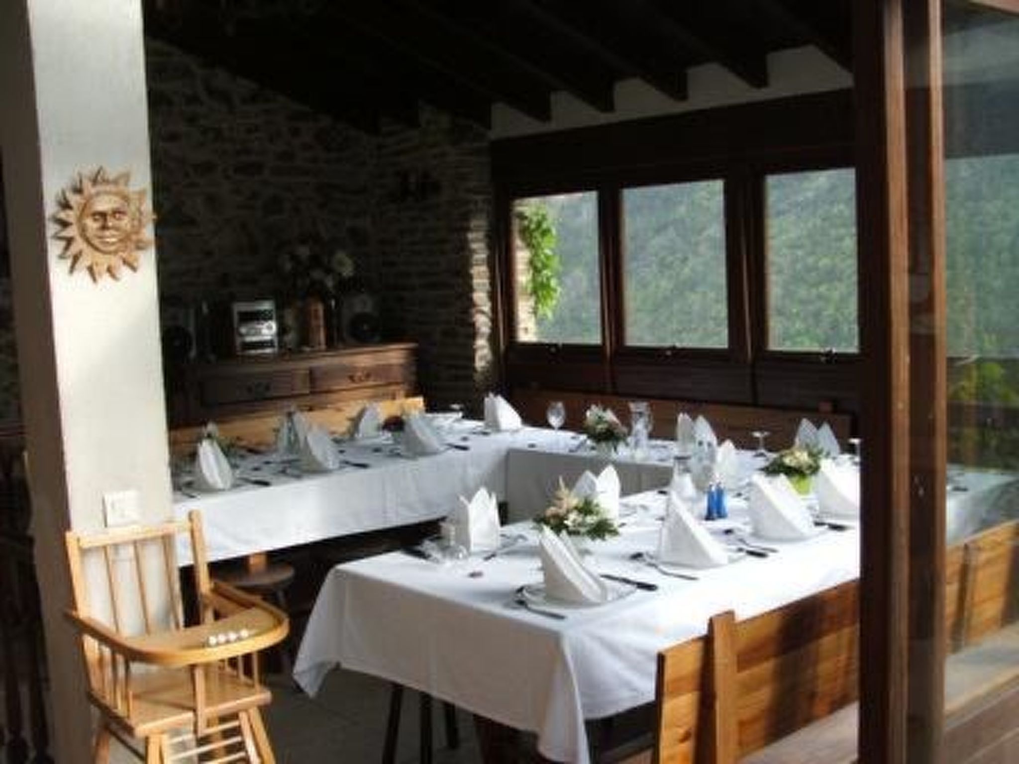 Für 14 Personen in Nohèdes-Image-tags.info