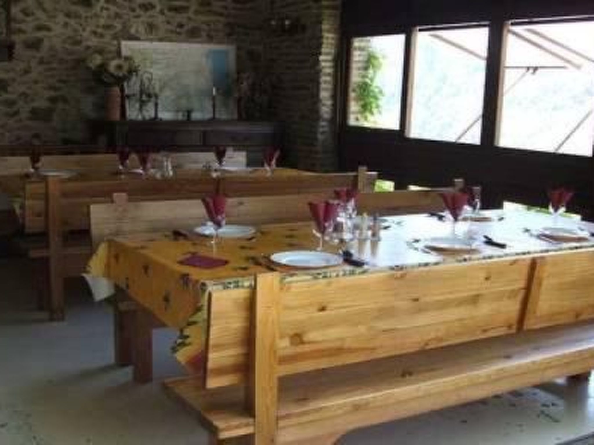 Für 14 Personen in Nohèdes-Image-tags.info