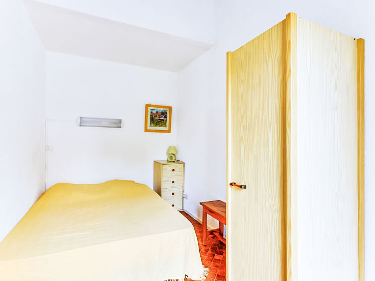 Search and Stay, undefined in undefined. Gallery position 3