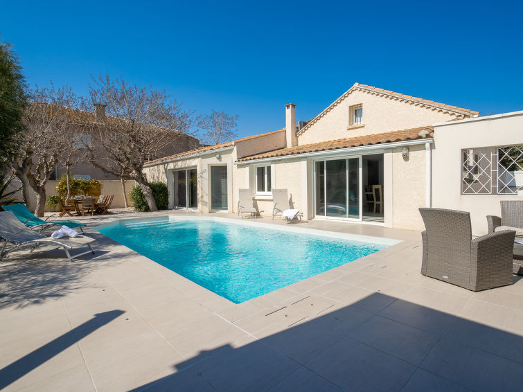 Cap d'Agde accommodation villas for rent in Cap d'Agde apartments to rent in Cap d'Agde holiday homes to rent in Cap d'Agde