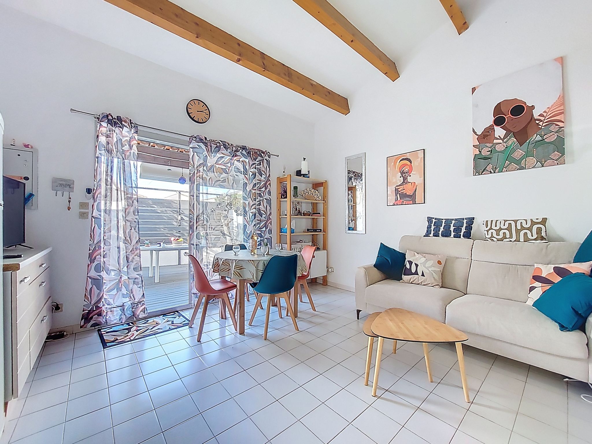 Les Ondines 1-Binnen