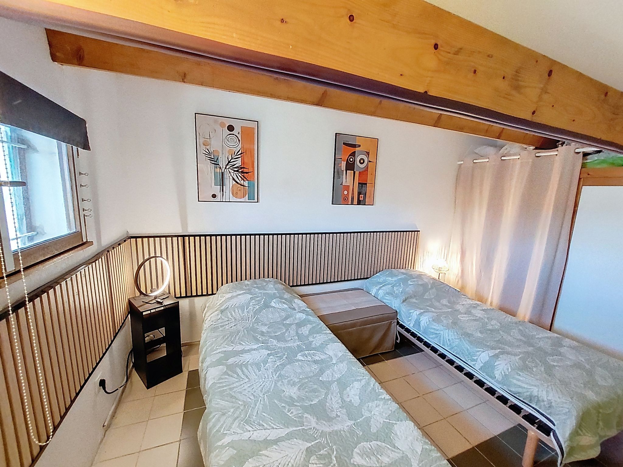 Les Ondines 1-Binnen