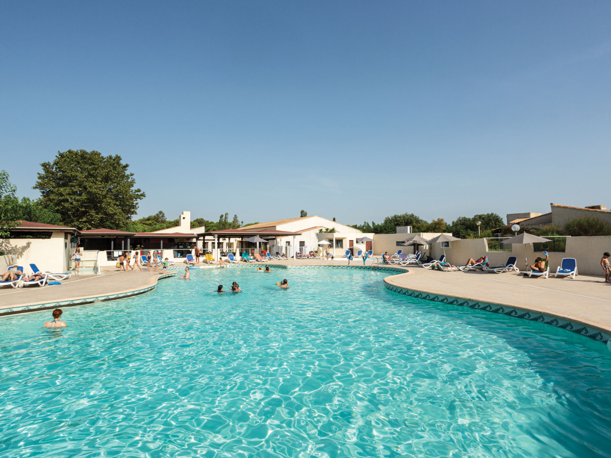Sowell Résidence Les Lauriers Roses Translation missing: cottages_en.helpers.properties.accommodation_type.holiday_resort in Cap d'Agde