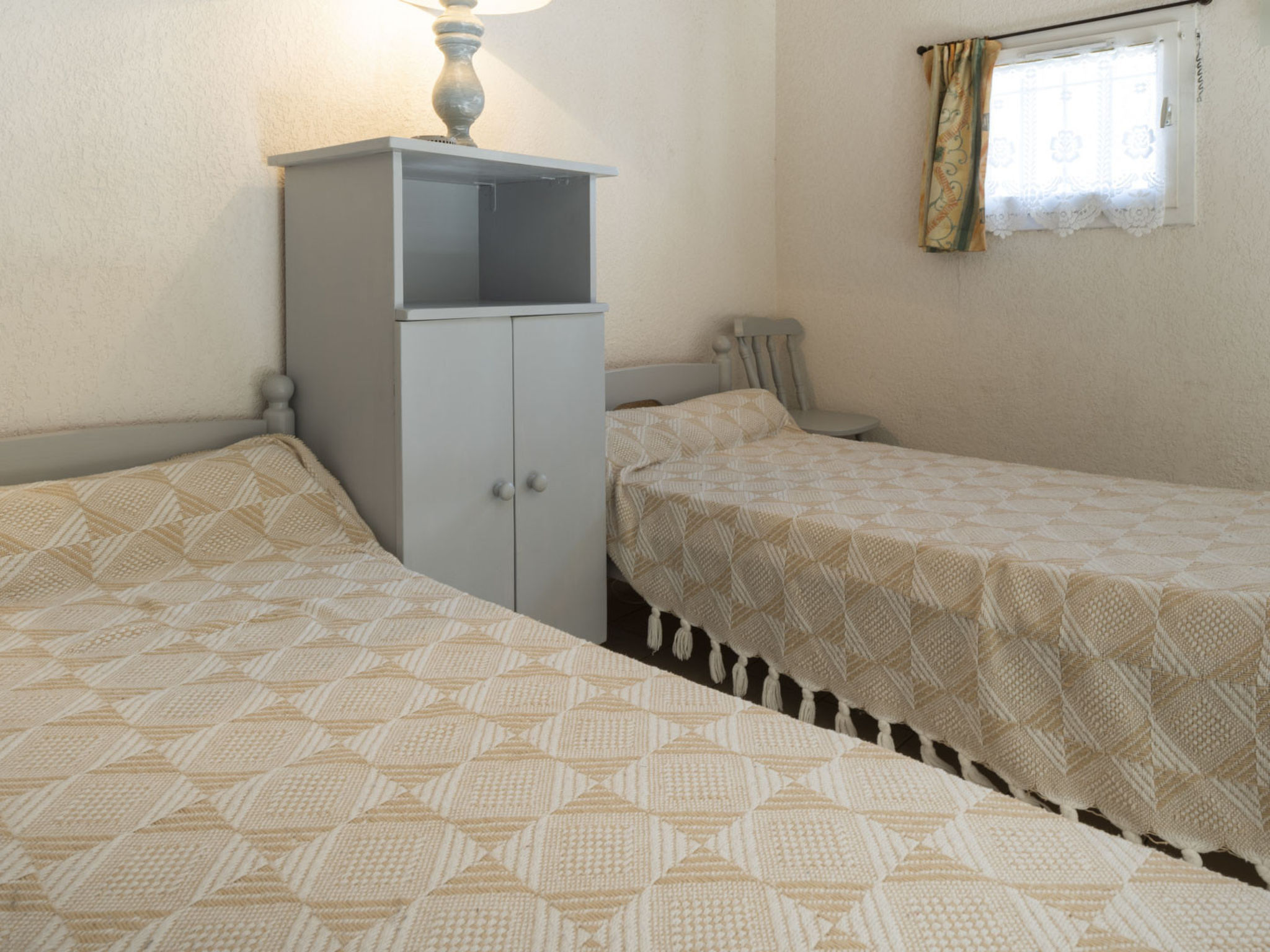 Les Ondines 2 --Binnen