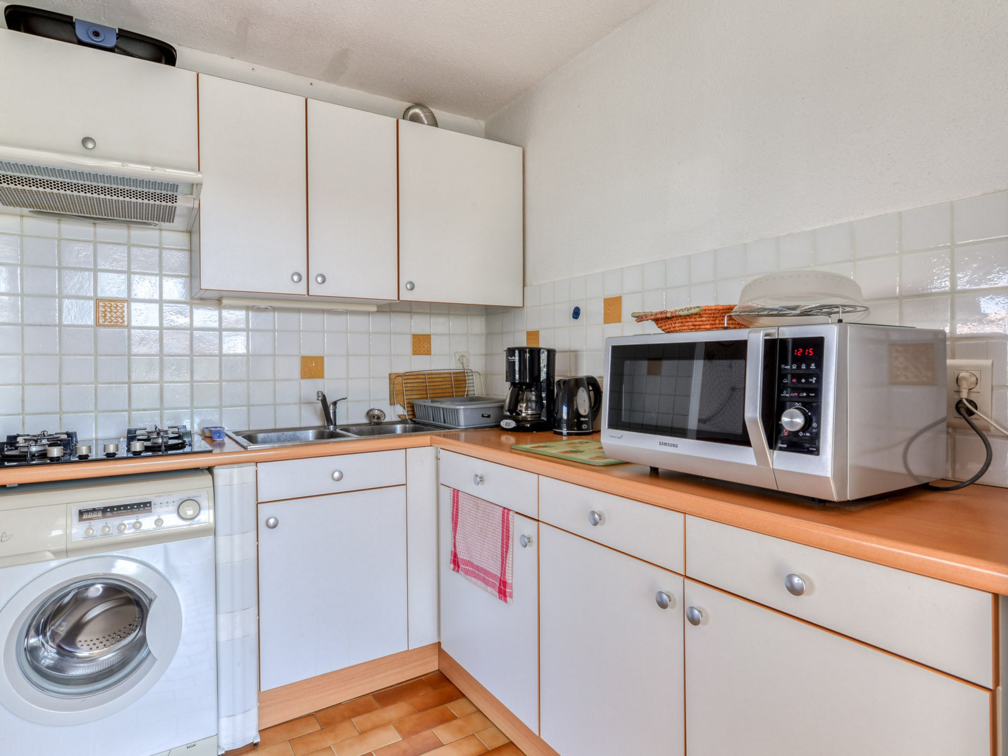 Les Maldives B-Binnen