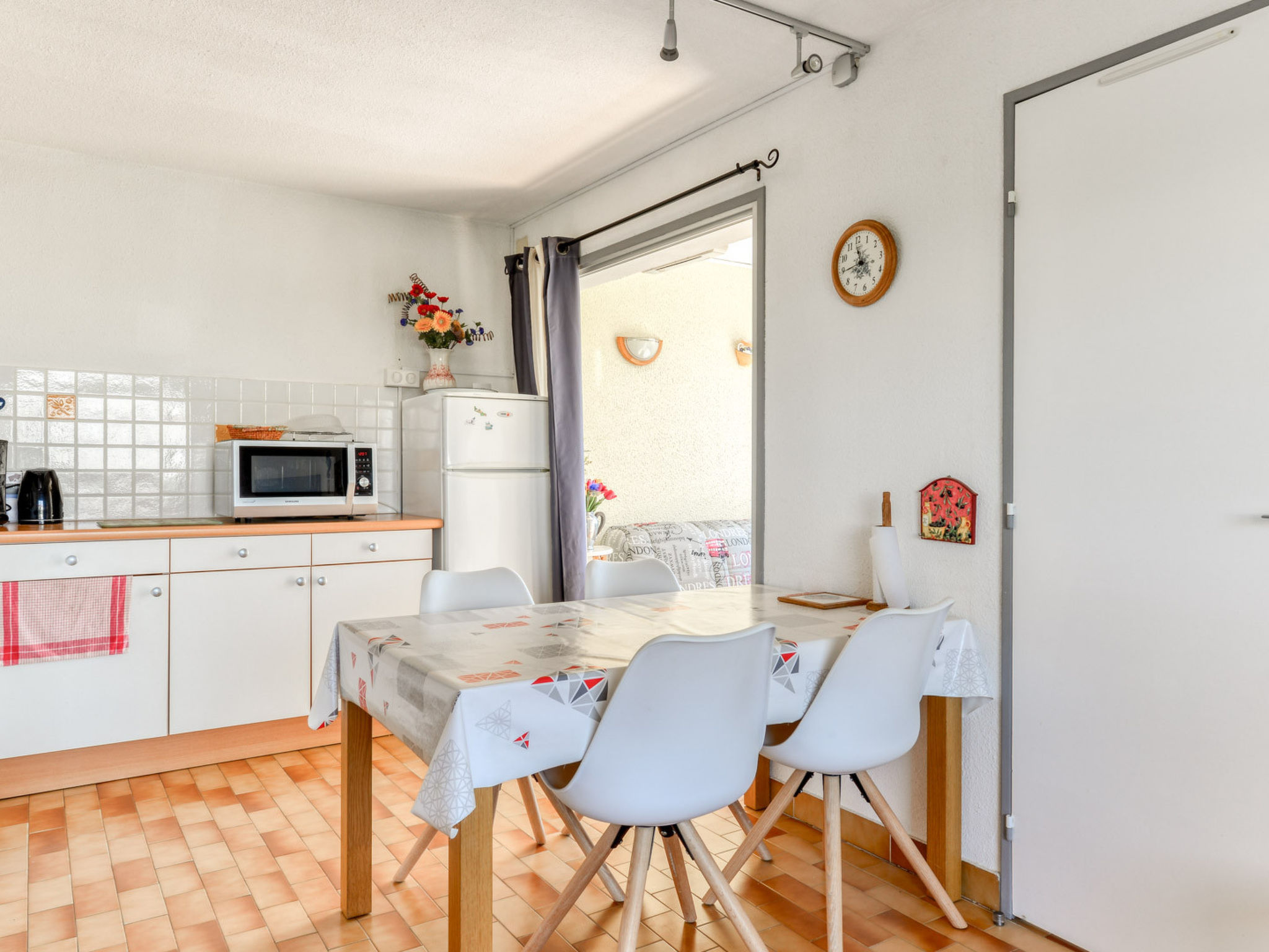 Les Maldives B-Binnen