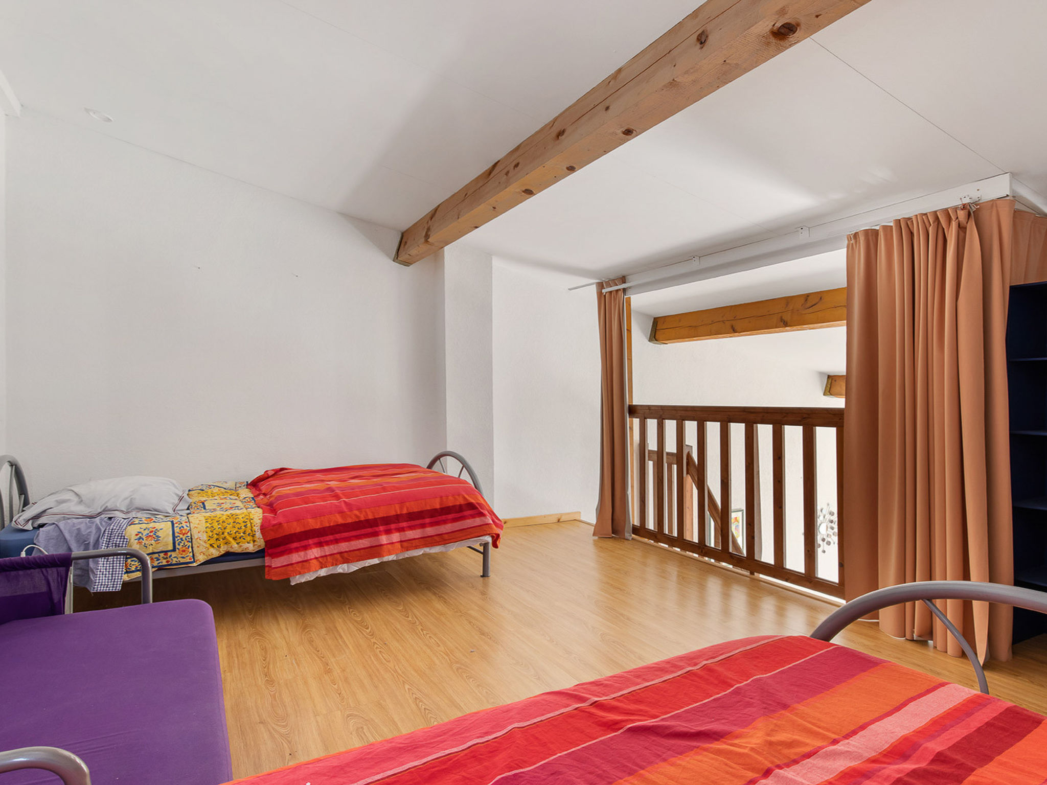 Perles du Soleil-Dedans