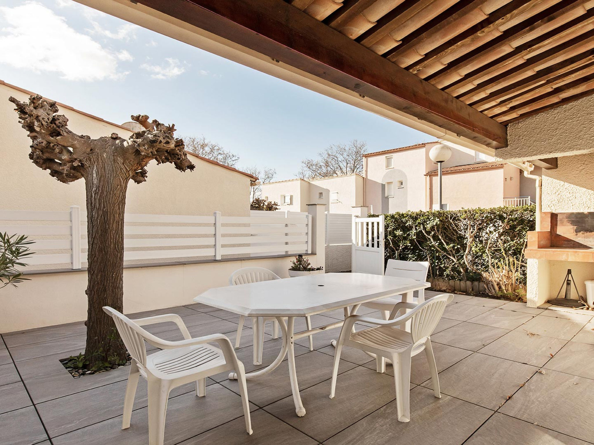 Perles du Soleil-Dehors