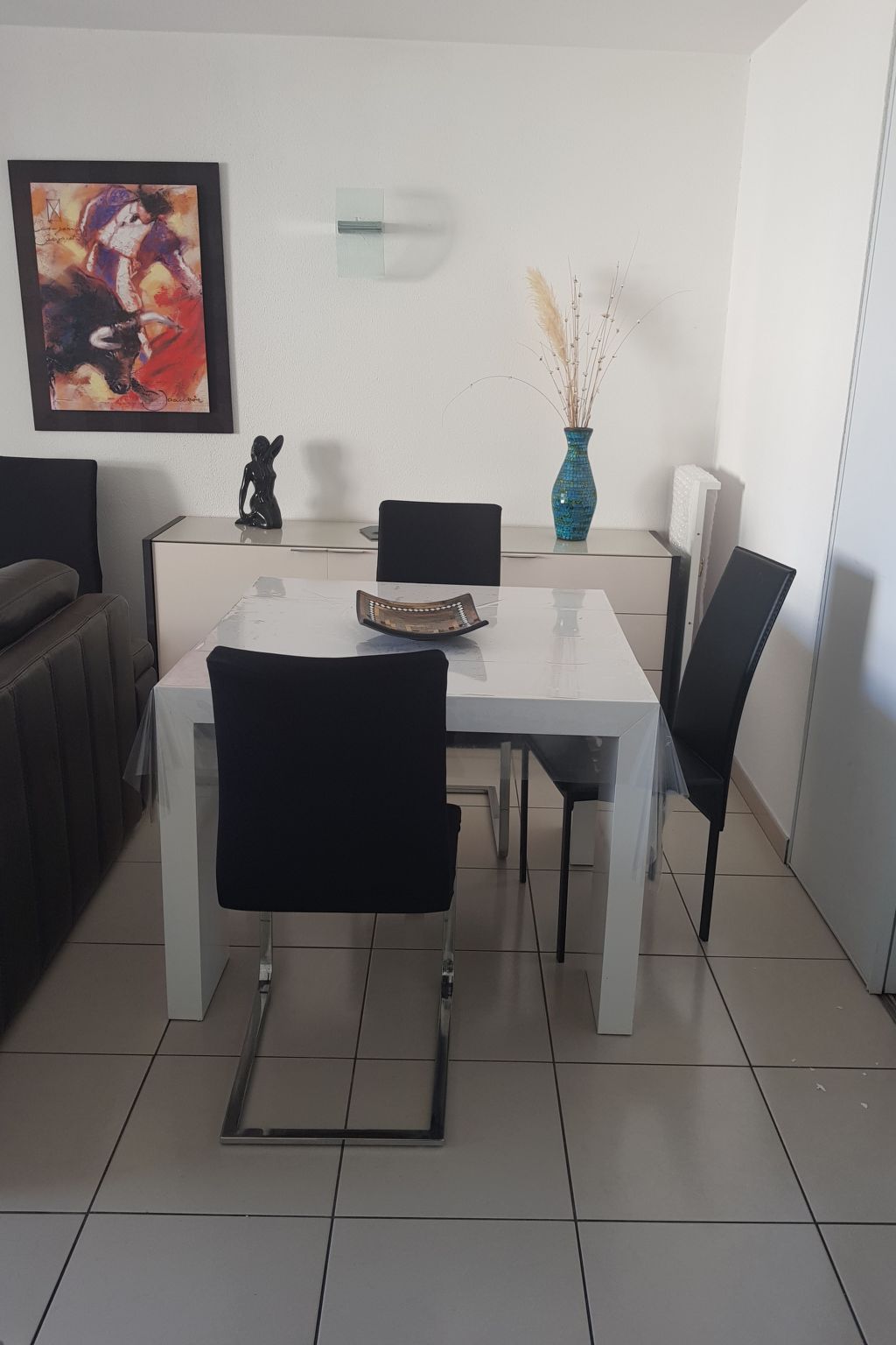 Moderne Ferienwohnung mit Meerblick-Drinnen