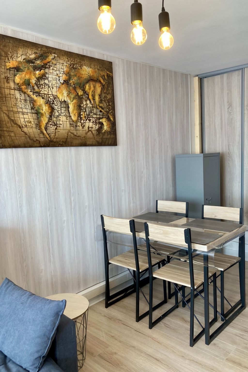 Photo of Gartengeschoss in der Nähe von Strand und Hafen