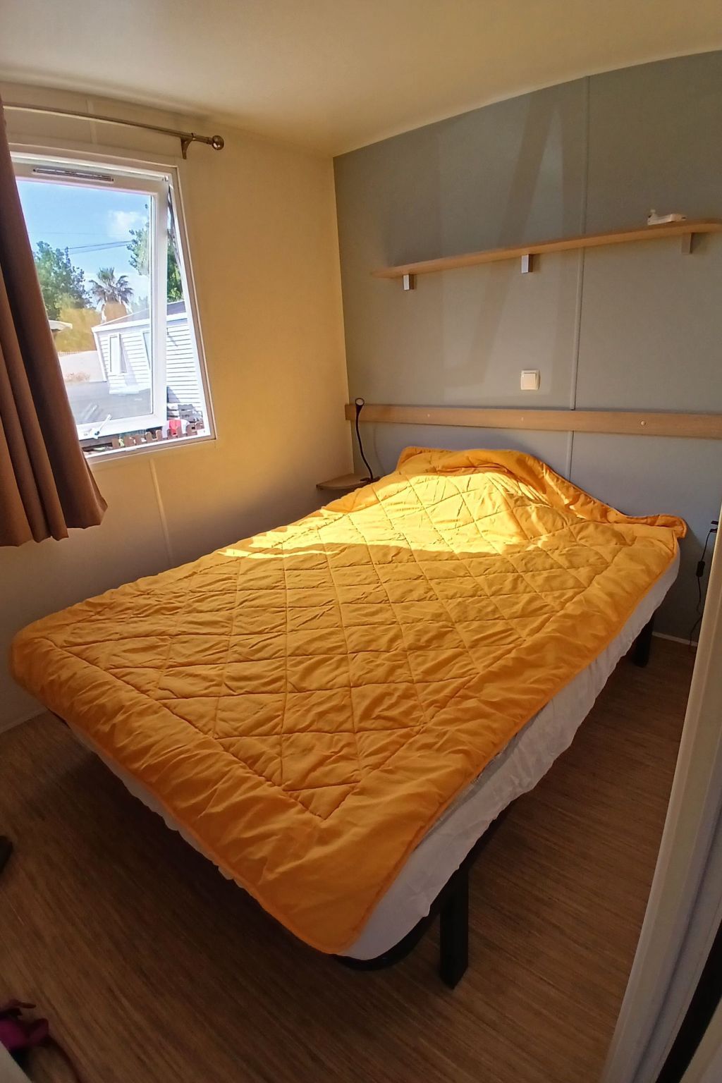 Mobilheim "Les Dunes" mit Blick auf das Wasser-Binnen