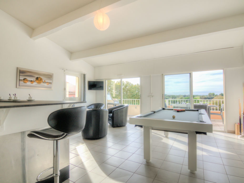 Bella Vista — Living Room