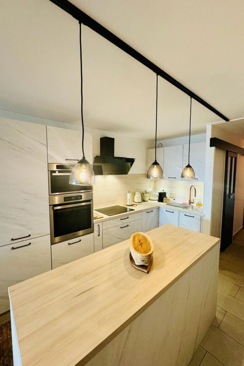 Wunderschöne renovierte Wohnung mit vollem Meerblick-Binnen