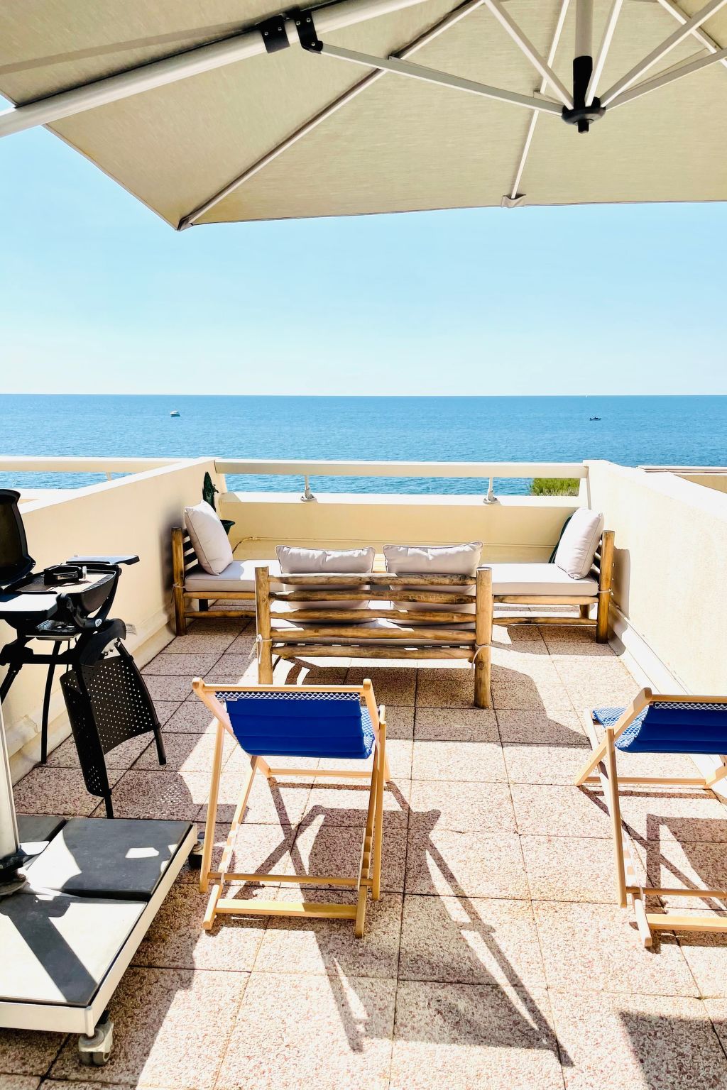 Wunderschöne renovierte Wohnung mit vollem Meerblick-Binnen