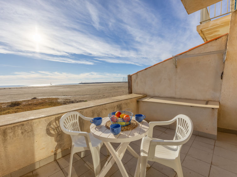 Search and Stay destination Fleury, Occitanie - France from AU$ 173. Chantauvent