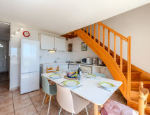Op 600m van centrum: appartement aan zee in Saint Pierre La Mer - thumbnail 3