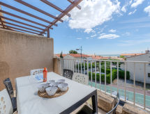 Op 600m van centrum: appartement aan zee in Saint Pierre La Mer - thumbnail 1