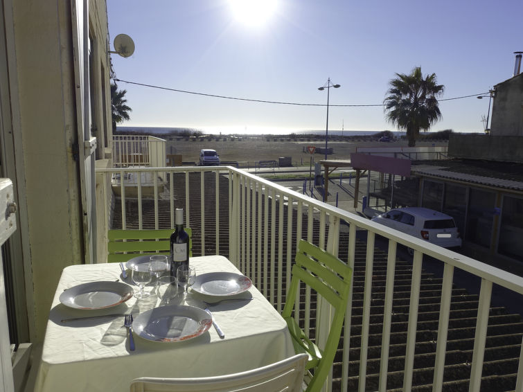 Search and Stay destination Fleury, Occitanie - France from AU$ 136. Vicente