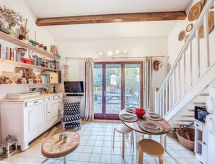 Santa Marina: Gezellig appartement met zwembad op 700m van zee - thumbnail 6