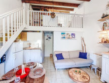 Santa Marina: Gezellig appartement met zwembad op 700m van zee - thumbnail 4