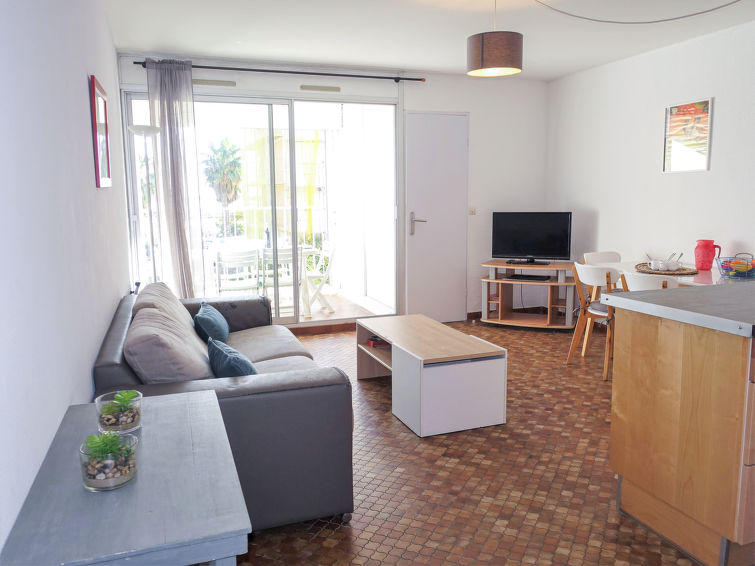 Search and Stay destination Gruissan, Occitanie - France from AU$ 153. Maisons sur la Plage